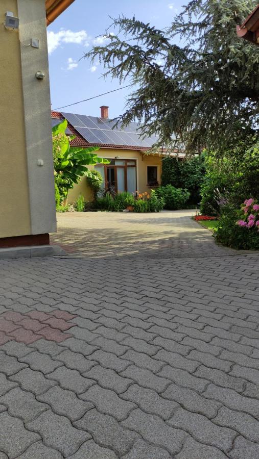 Eckhardt Vendégház Villány Exterior foto
